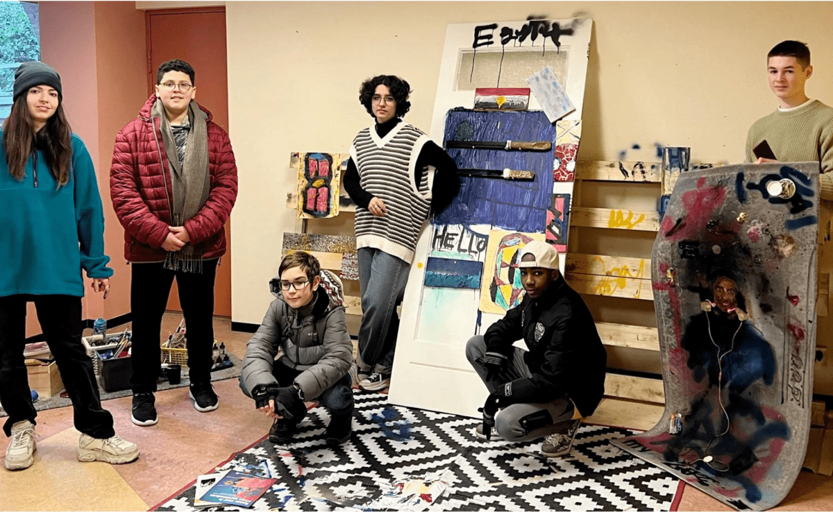 Igniting Young Minds: KindleArt Project Sparks Creativity in The Hague