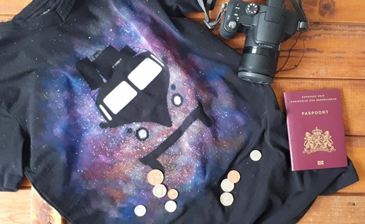 DIY Galaxy travel T-shirt