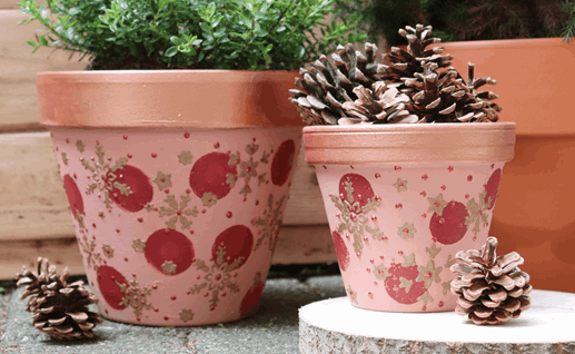 DIY wintery flowerpots