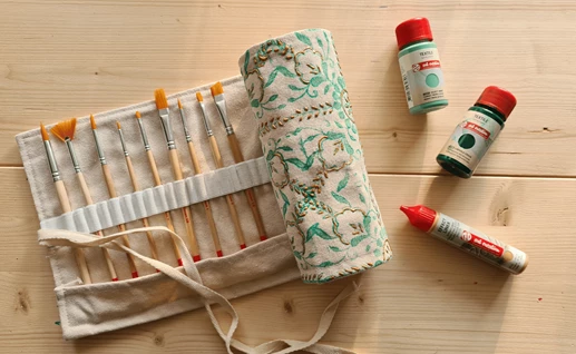 Decorate your art supply bag
