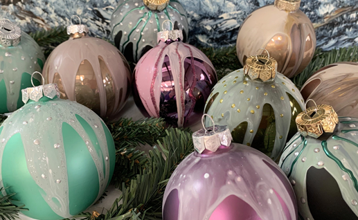 Upcycle your Christmas ornaments